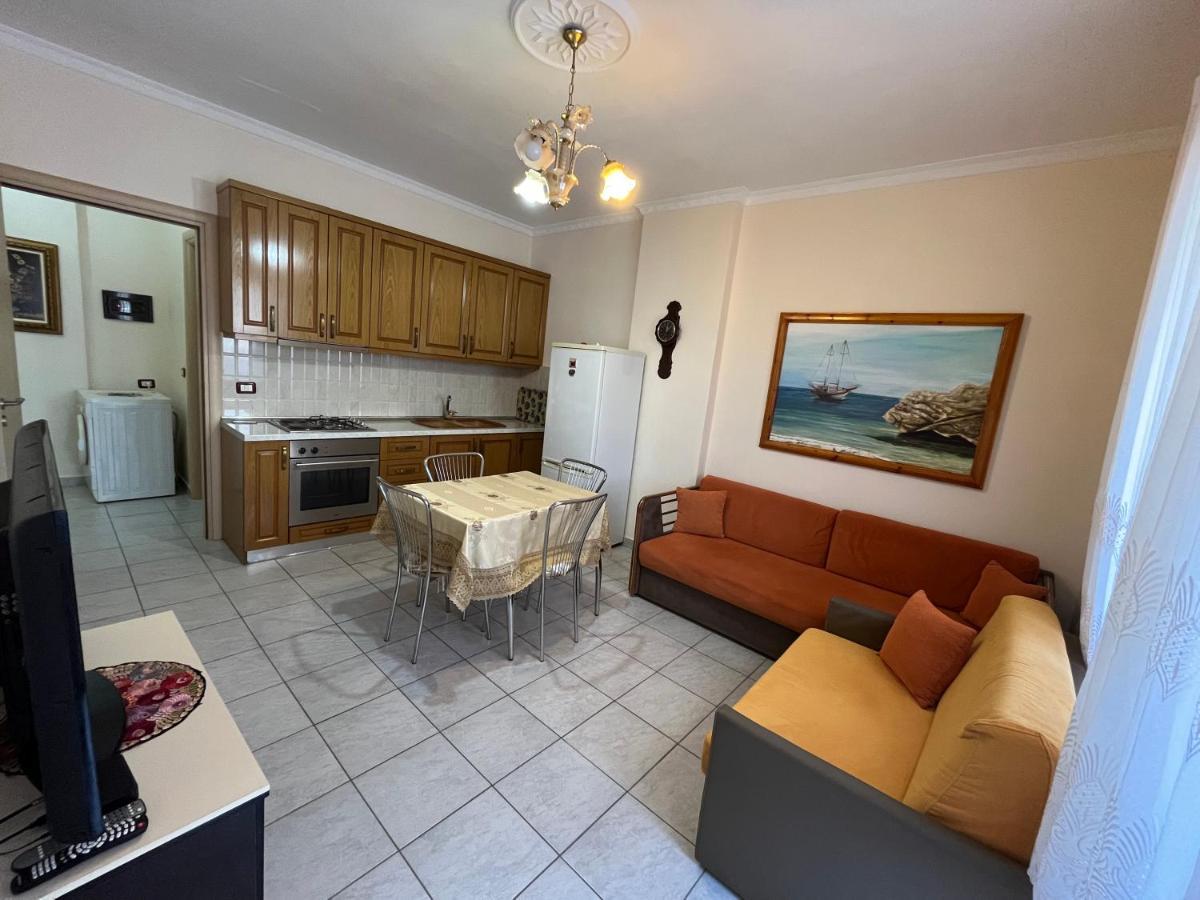Amal Vlora Apartament ภายนอก รูปภาพ